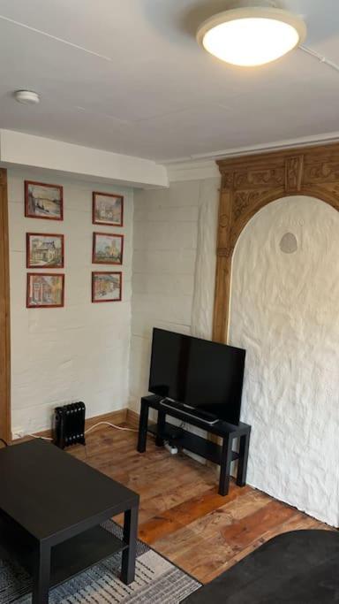Cozy Apartment In Popular Street Bergen Bagian luar foto