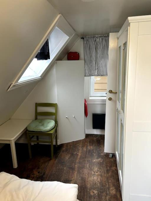 Cozy Apartment In Popular Street Bergen Bagian luar foto